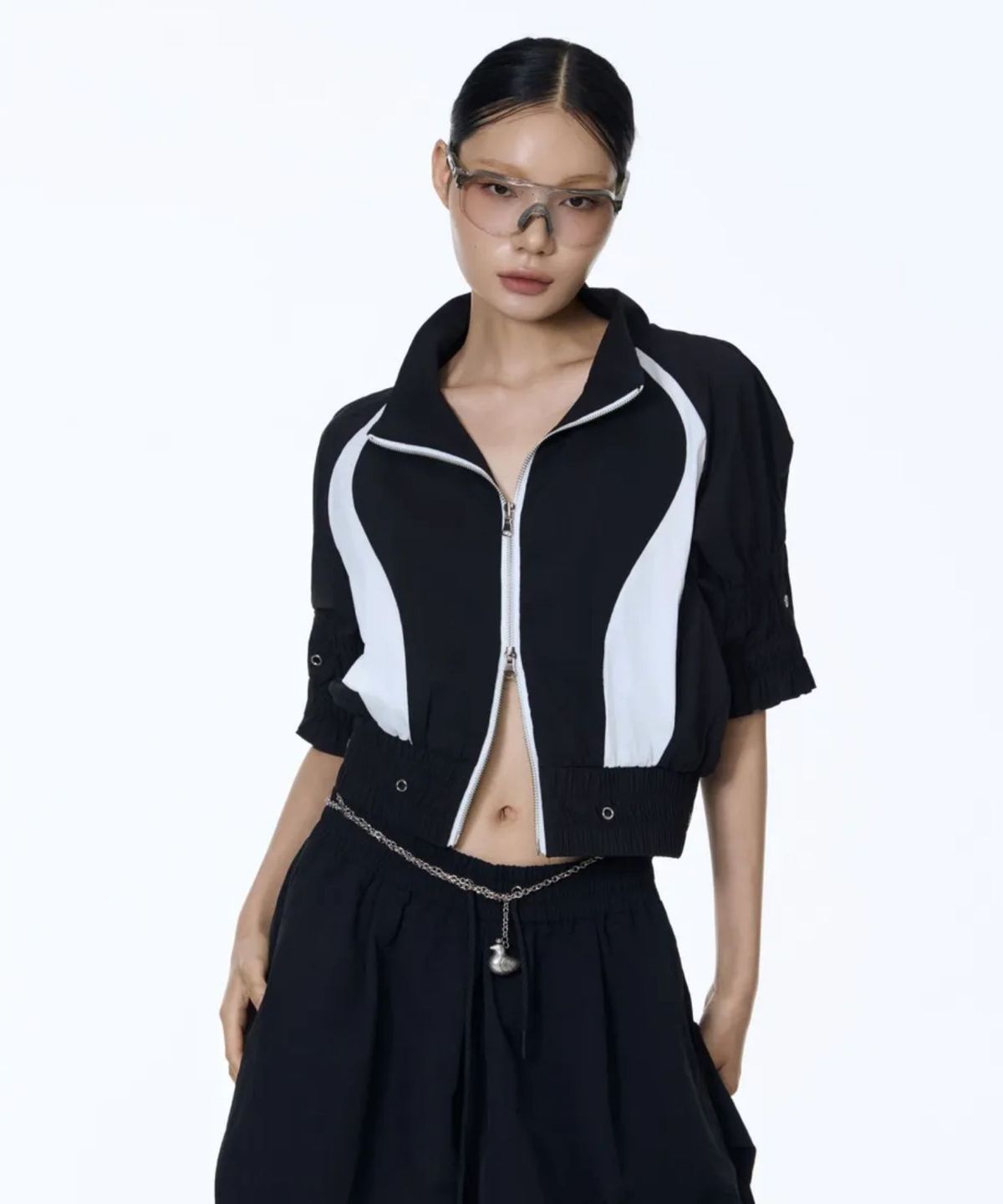 칠 하나 투 구육(71TO96) Goryeo Celadon Line Zip-up Jumper (Black)