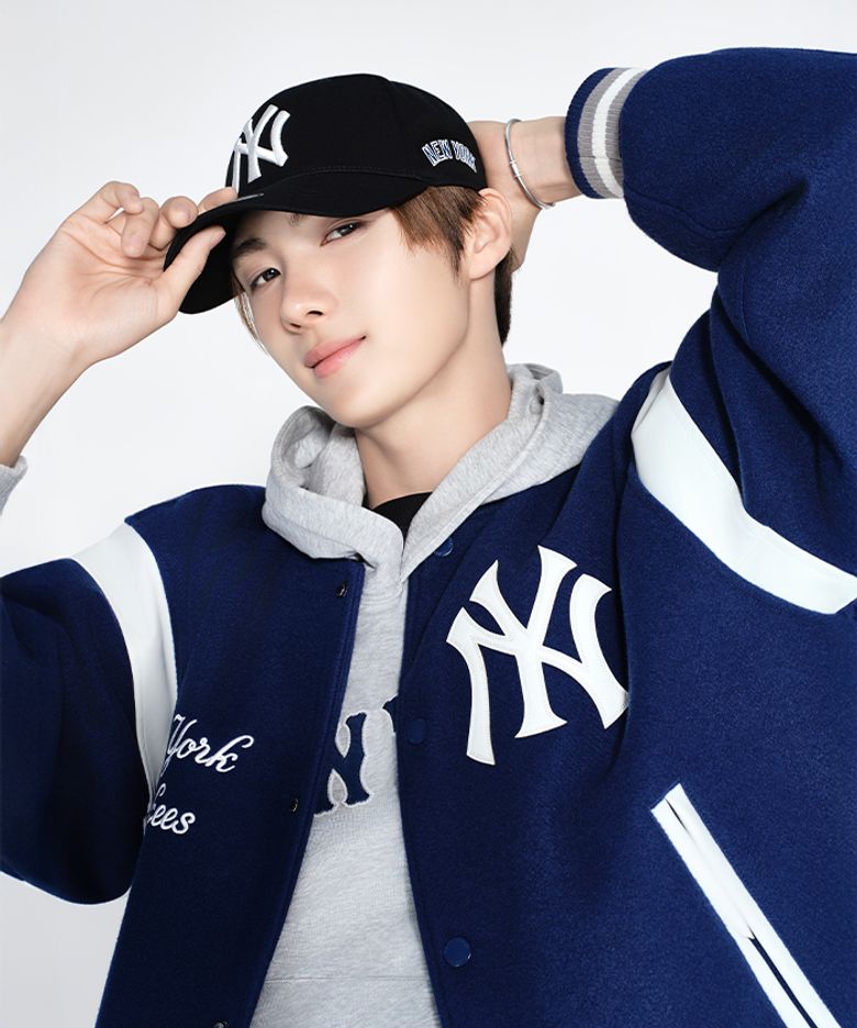 [TWS 착용] 시그니처 스트럭쳐 볼캡 NY (Black)
