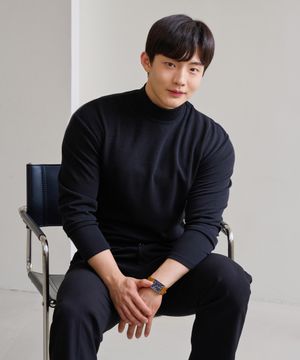 어깨넓어보이는 남자 반목티 머슬핏 긴팔 티셔츠