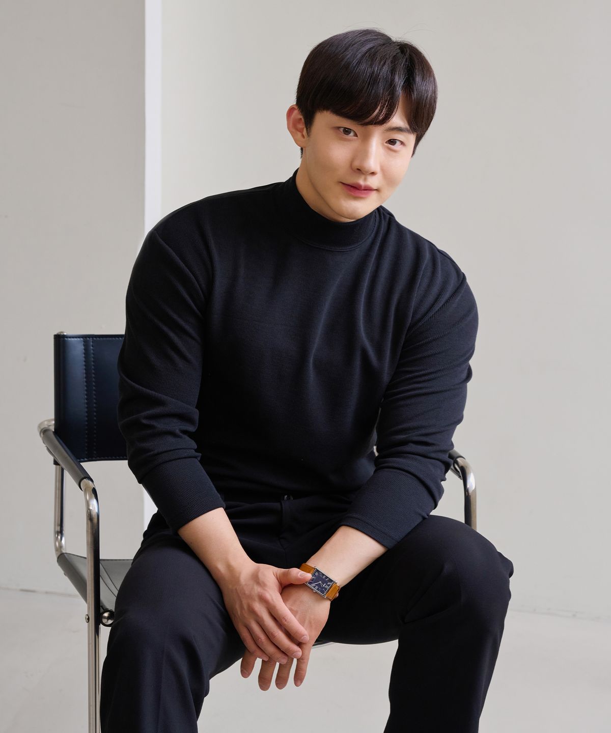 핵쿨남(HECKCOOLNAM) 어깨넓어보이는 남자 반목티 머슬핏 긴팔 티셔츠