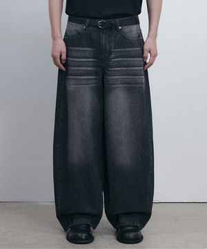 스트라이프 커브드 데님팬츠 (블랙)