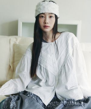 COTTON LACE PIN-TUCK BLOUSE_IVORY