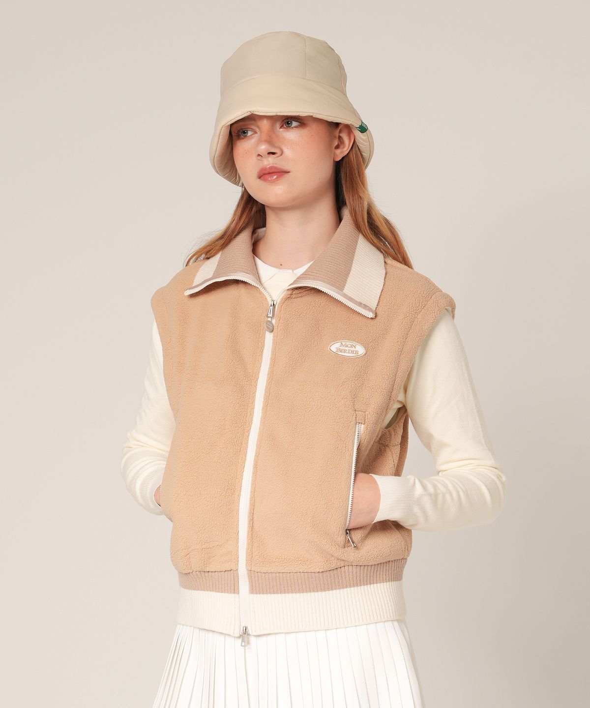 몽버디 골프(MONBIRDIE GOLF) 에밀리 덤블 베스트 BEIGE