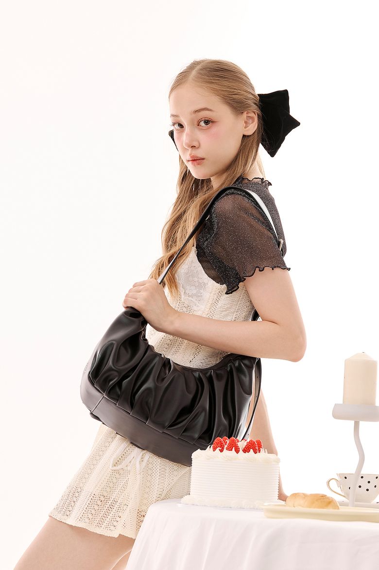 Leather Croissant 2way Cross Bag - Black
