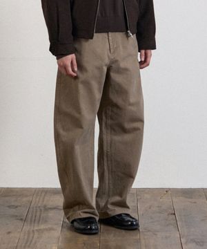 페이디드 커브드 치노 팬츠 - 다크 베이지