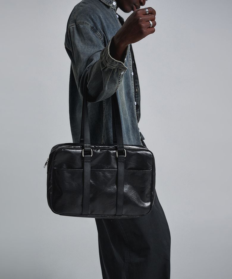 MONO SQUARE BAG M (BLACK) / UPCYCLED