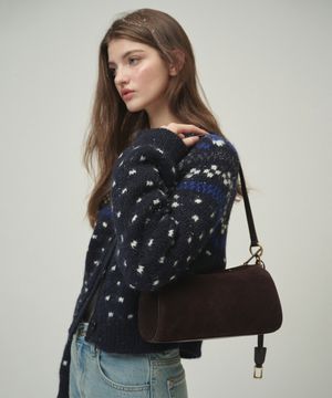 포레나 배럴 숄더 스웨이드 다크브라운