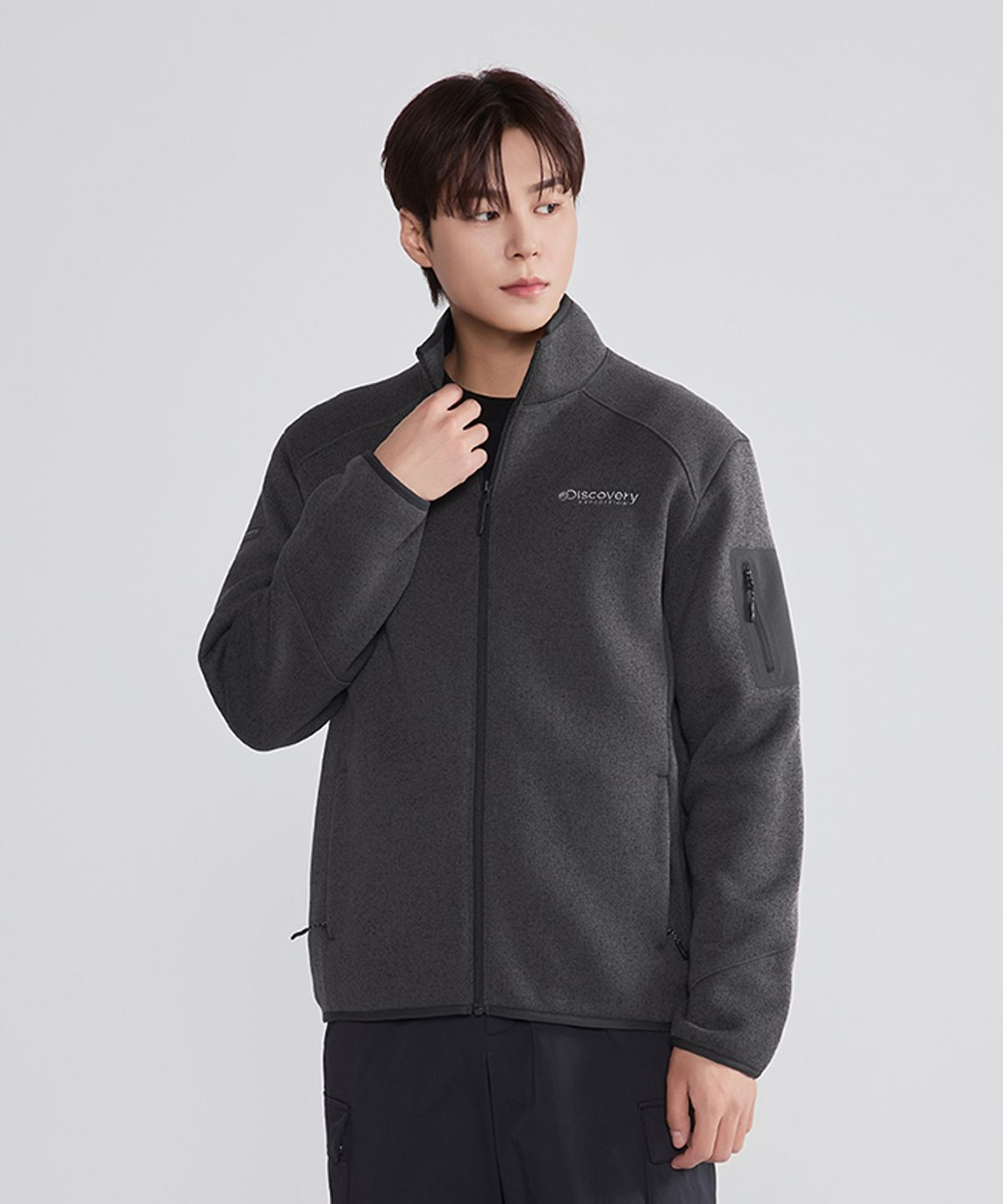 디스커버리 익스페디션(DISCOVERY EXPEDITION) 남성 니트라이크 하이넥 자켓 (C/GREY)