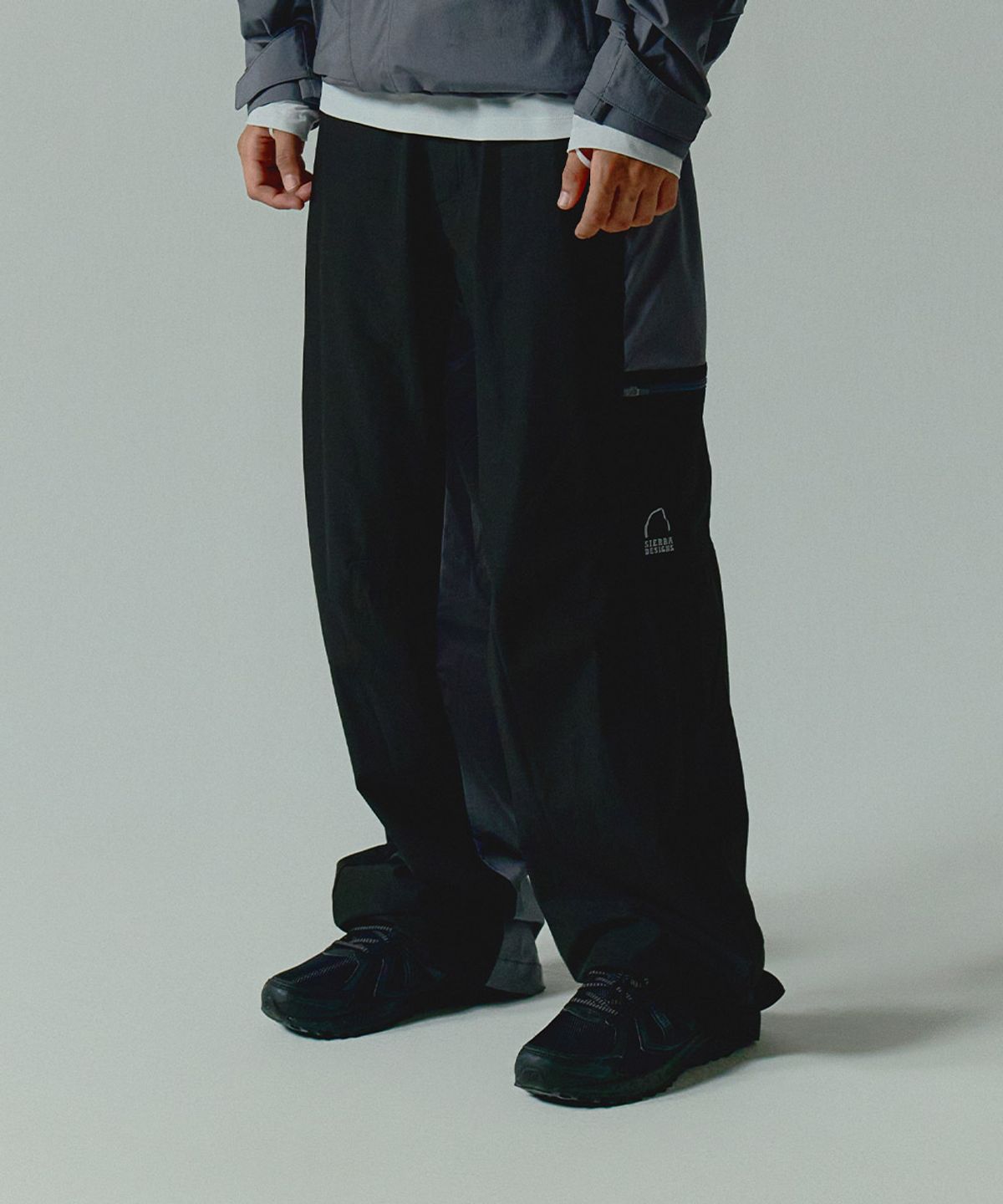 시에라디자인(SIERRA DESIGNS) 코니스(CORNICE) 드라이쉴드 팬츠 (세미오버핏) CHARCOAL
