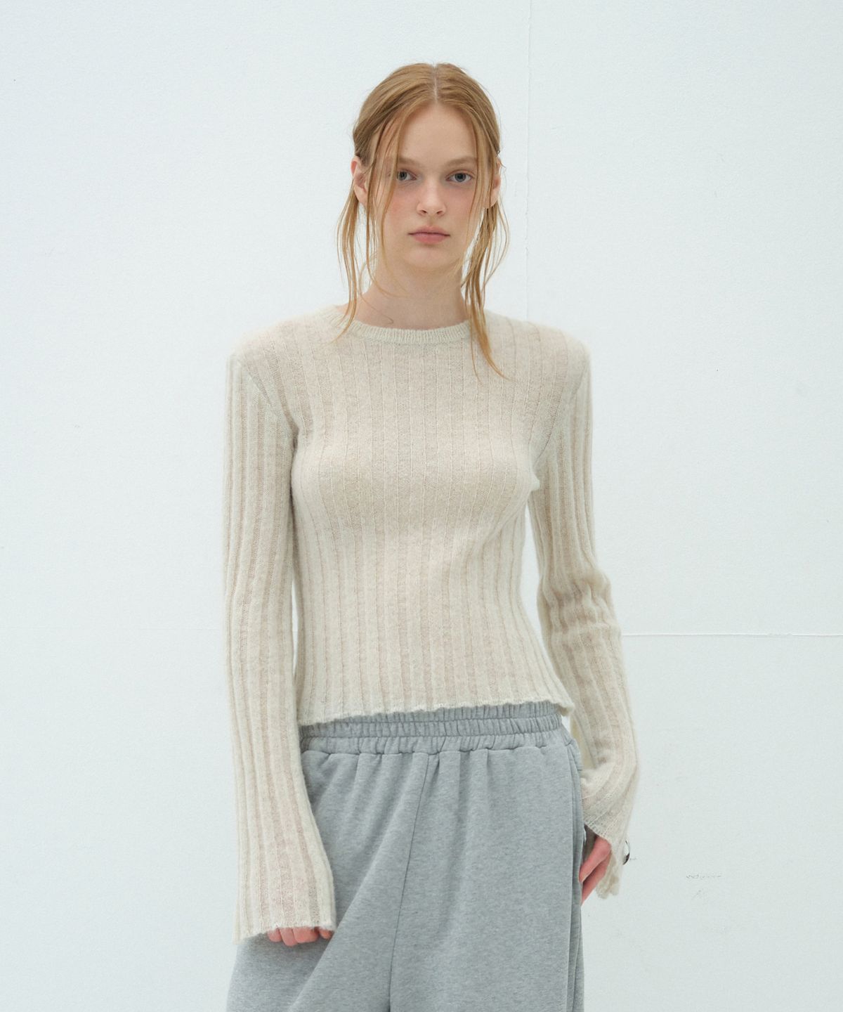 오버듀플레어(OVERDUEFLAIR) KID MOHAIR FLARED SLEEVE KNIT_CREAM