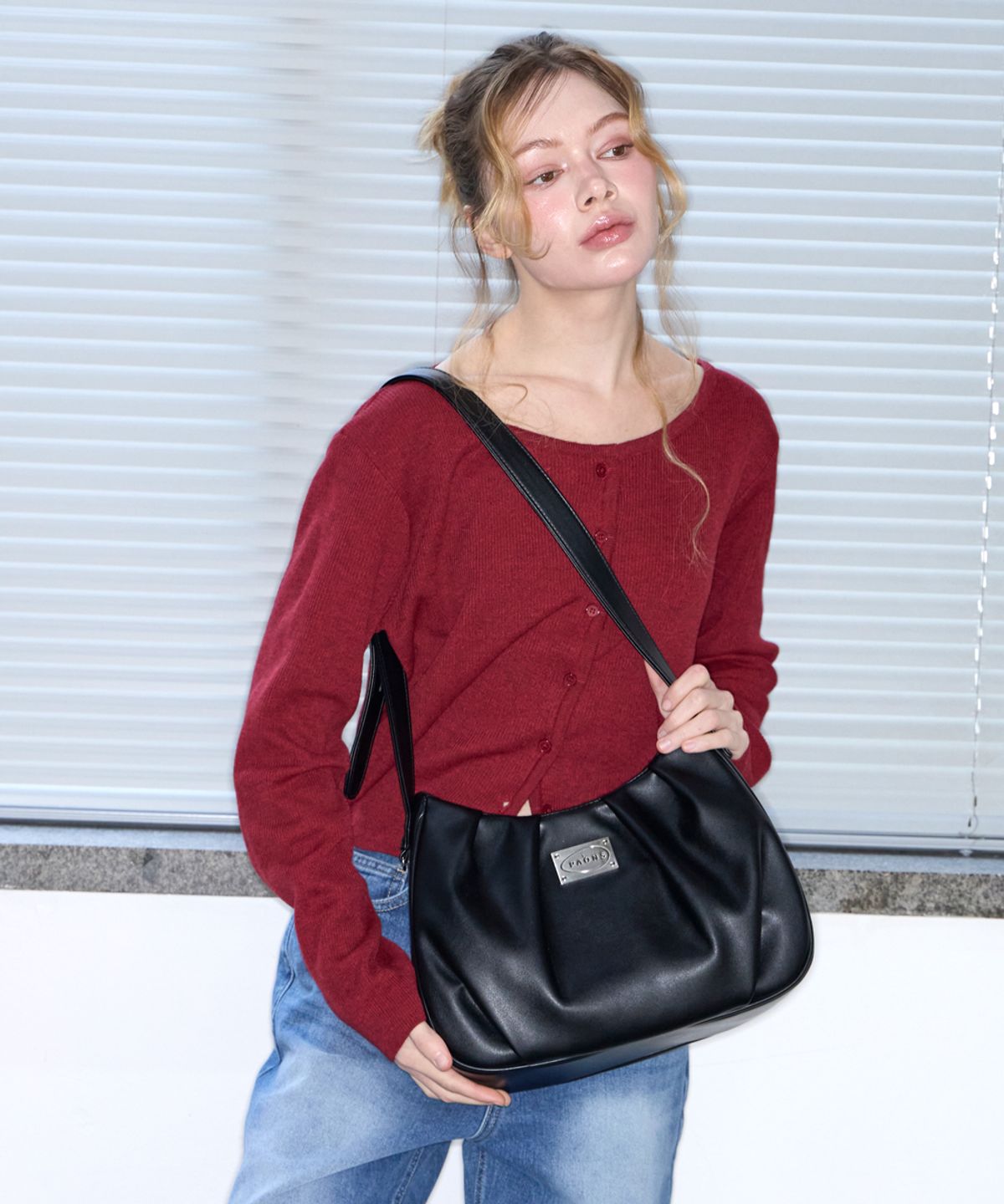 파온스(PAONS) 쉐링 데일리 숄더백 블랙