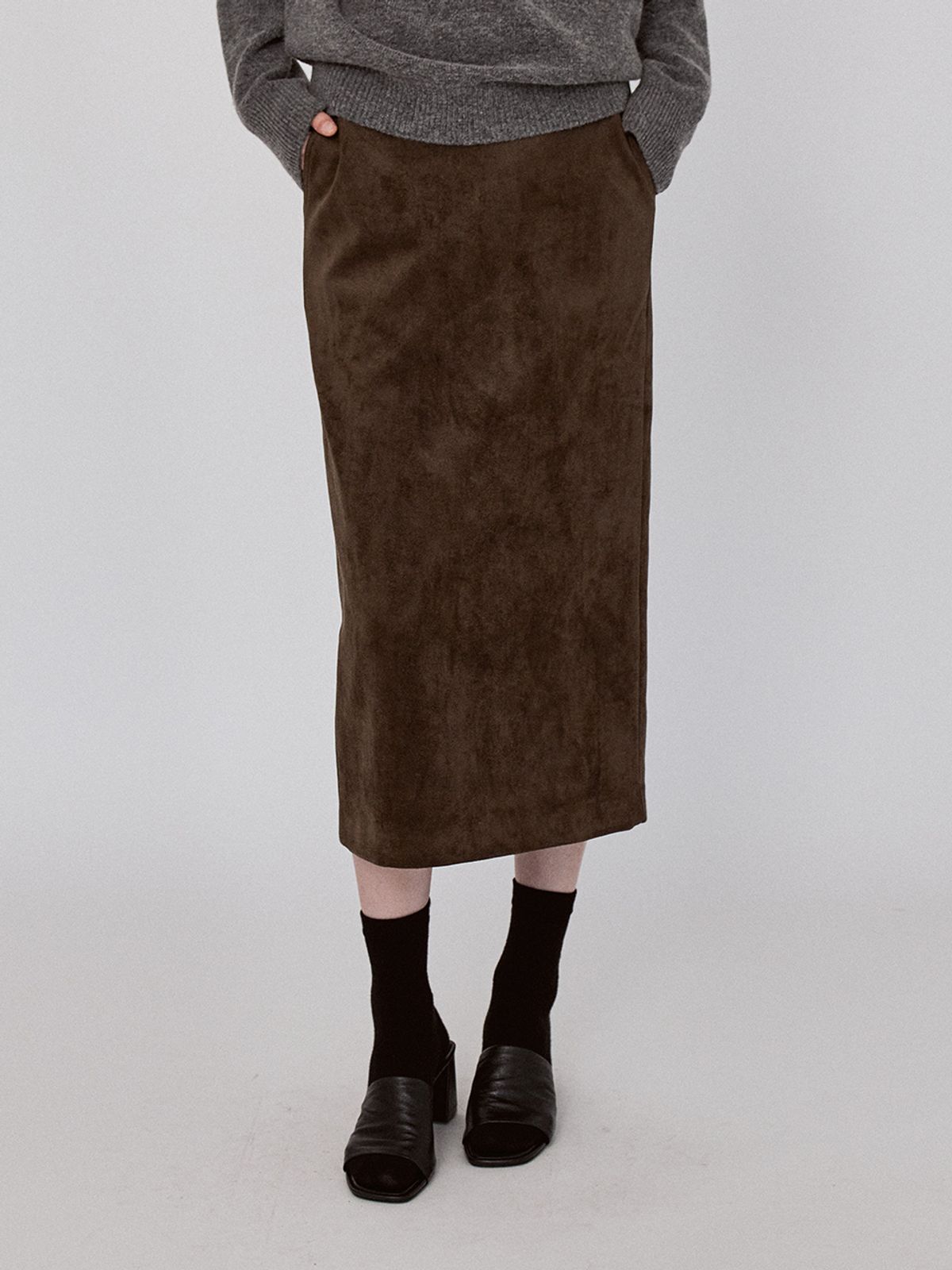 르세지엠(LESEIZEME) Basic Suede Long Skirt - KhakiBrown