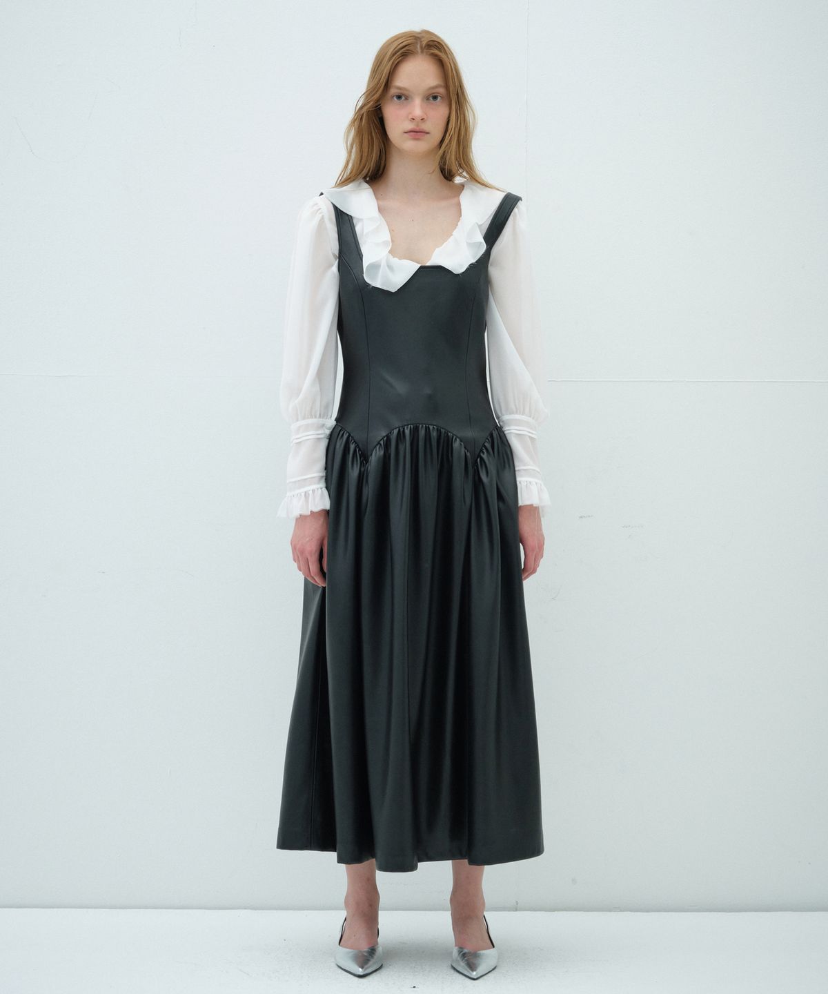오버듀플레어(OVERDUEFLAIR) SQUARE NECK LEATHER LONG DRESS_BLACK