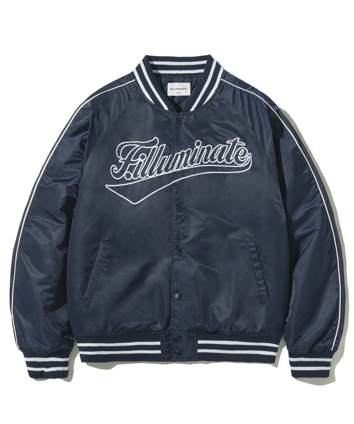 필루미네이트(FILLUMINATE) 커브드 로고 바시티 자켓-네이비