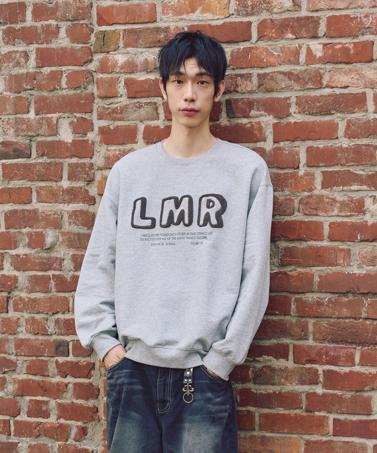 엘엠알(LMR) 부클 레터링 로고 맨투맨 GREY