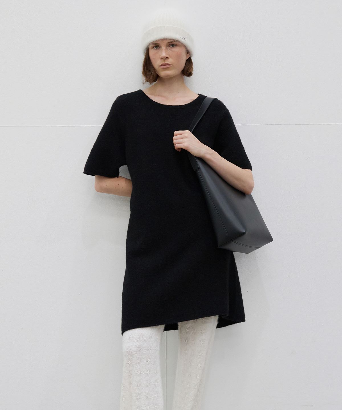 르바(LEVAR) Wool Knit Mini Dress - Black