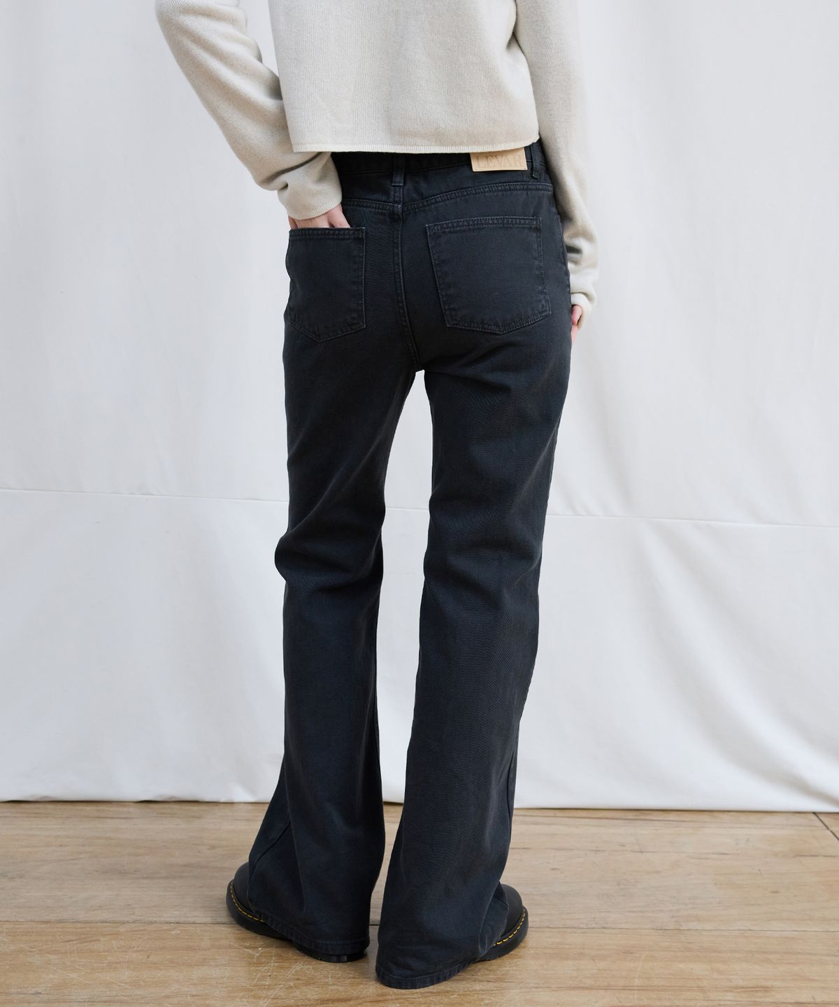 르바(LEVAR) Relaxed Boots Cut Denim - Charcoal Grey