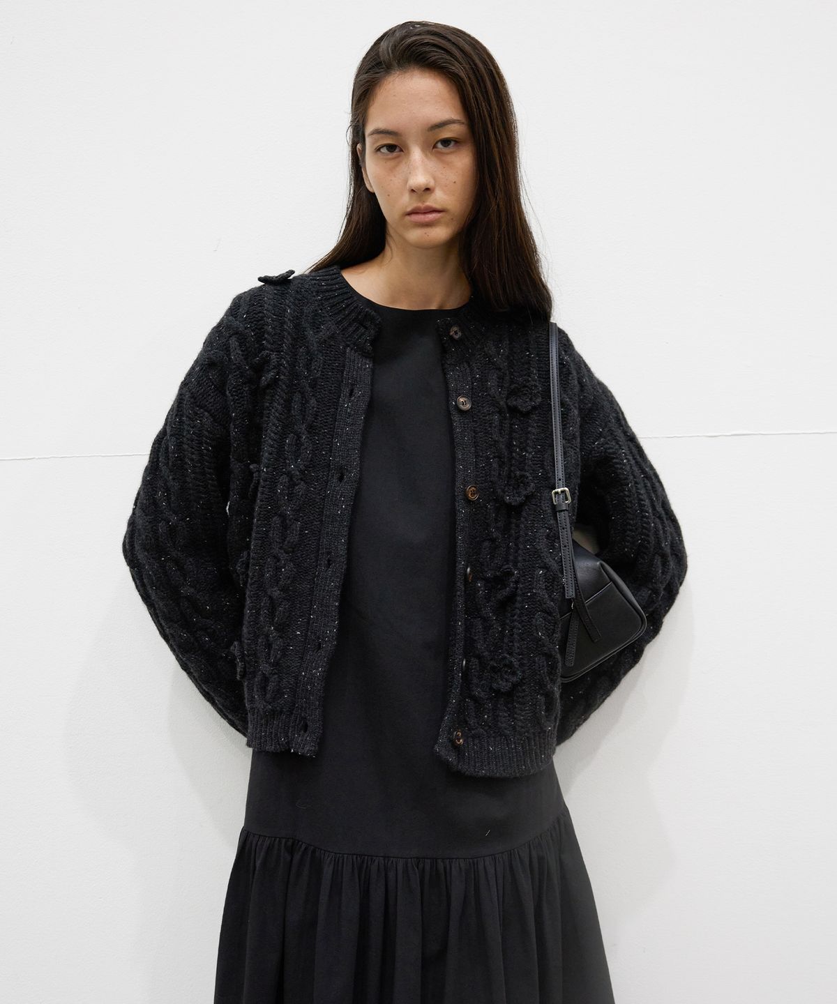 르바(LEVAR) Flower Wool-nep Cardigan - Nep Charcoal