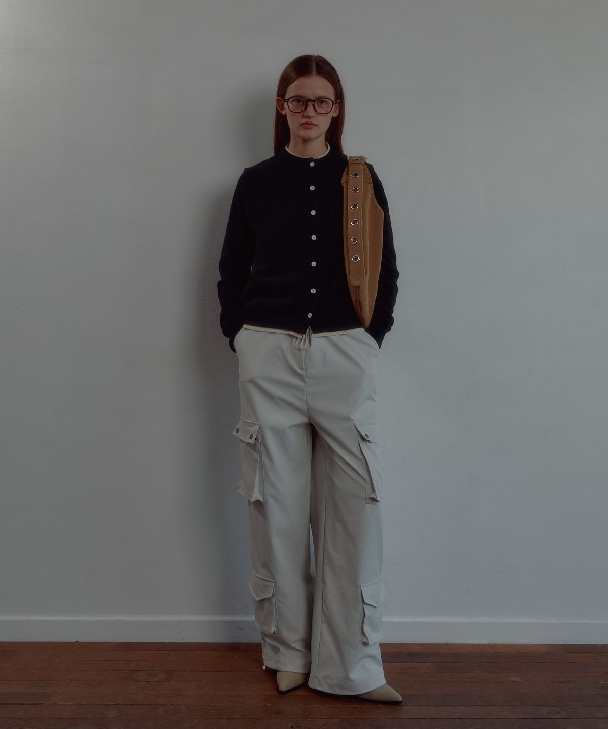 레터리(LETERIE) STUD POCKET JOGGER PANTS_LIGHT BEIGE