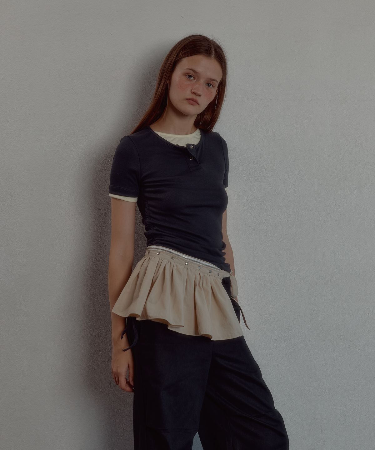 레터리(LETERIE) STUD PLEATS WRAP SKIRT_BEIGE