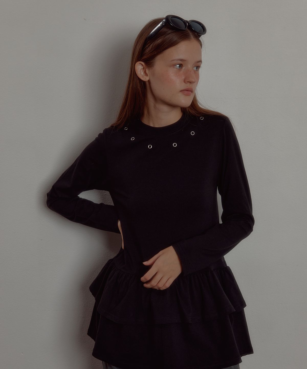 레터리(LETERIE) EYELET FRILL LONG SLEEVE_BLACK
