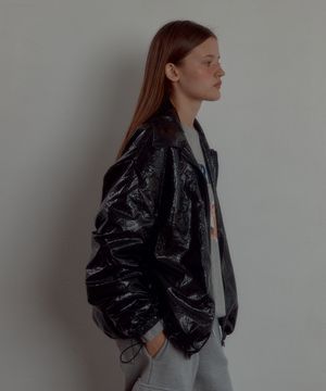 LETERIE GLOSSY JACKET_BLACK