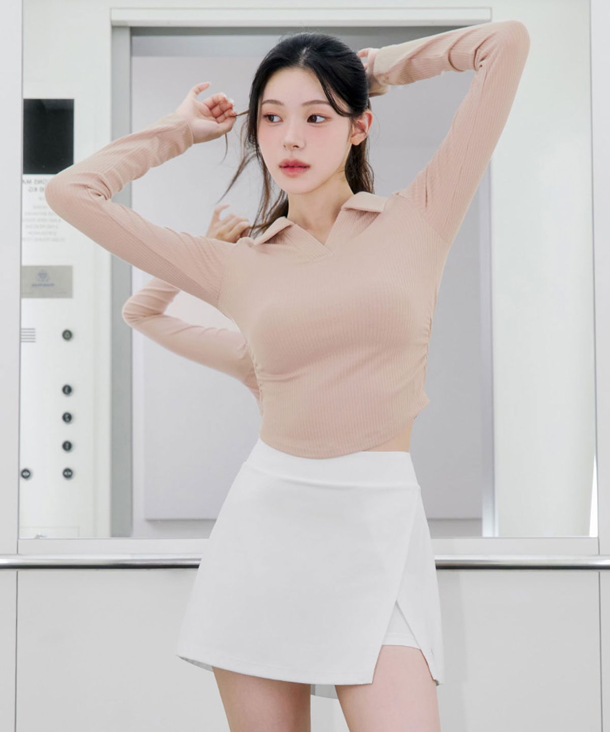 젝시믹스(XEXYMIX) 소프트 립 오픈 카라 롱슬리브 XFK3QL1101