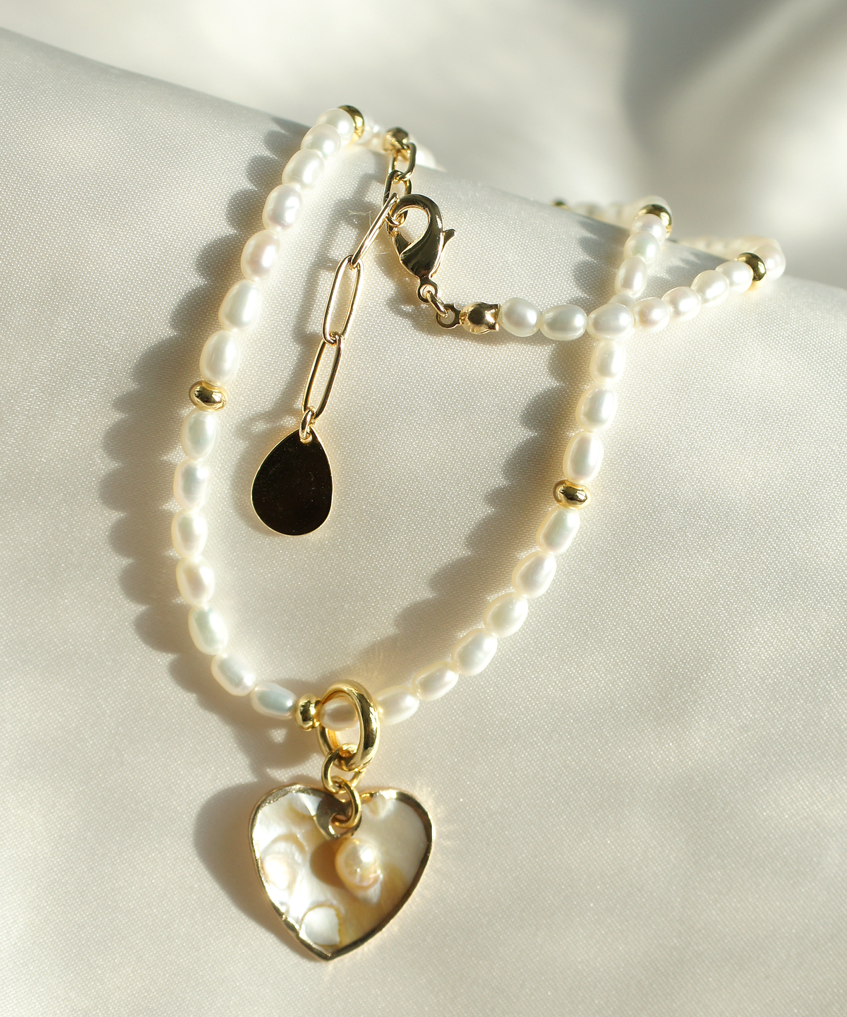 트레쥬(TREAJU) Heart Pendant Freshwater Pearl Necklace