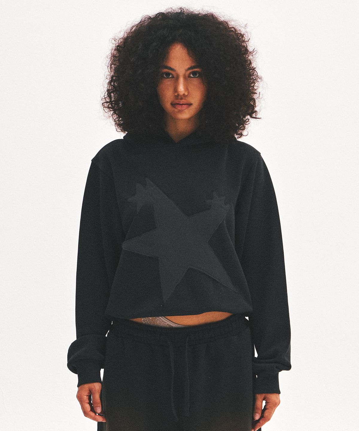 킴스 프레시 코튼 마켓(KIMS FRESH COTTON MARKET) Three Single Star Hoodie Black