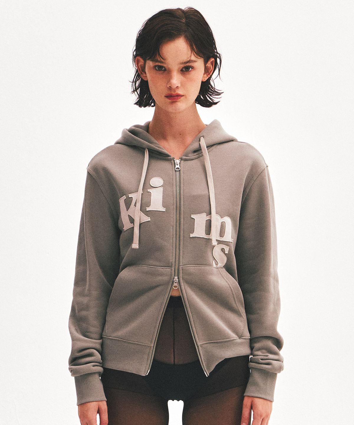 킴스 프레시 코튼 마켓(KIMS FRESH COTTON MARKET) (Unisex) Messy Alpha App Zip Hoodie Khaki