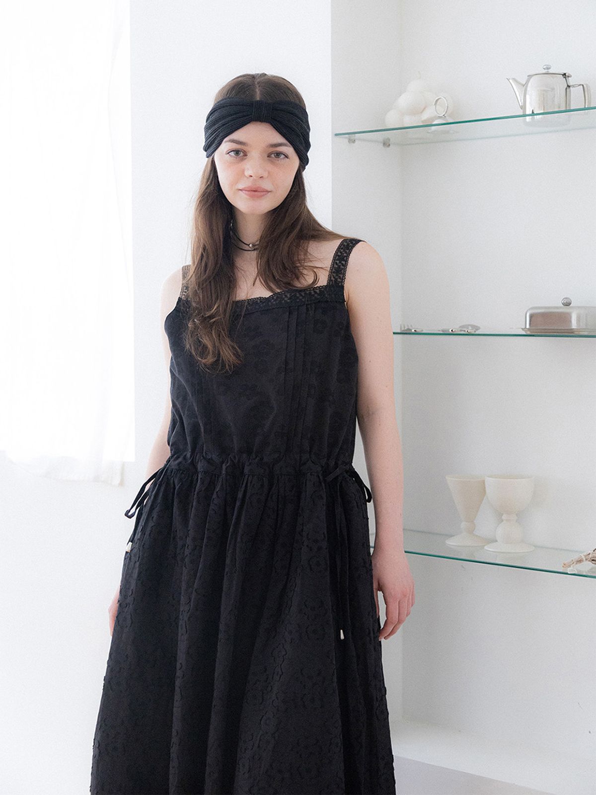 소르디(SORDI) Flower Jacquard Dress_black