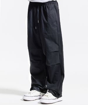 트랙 2선 파라슈트 팬츠 블랙