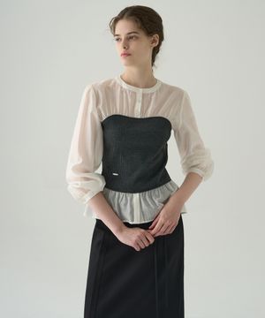 시어 셔링 뷔스티에 블라우스 [CHARCOAL]