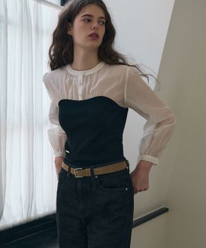 시어 셔링 뷔스티에 블라우스 [BLACK]