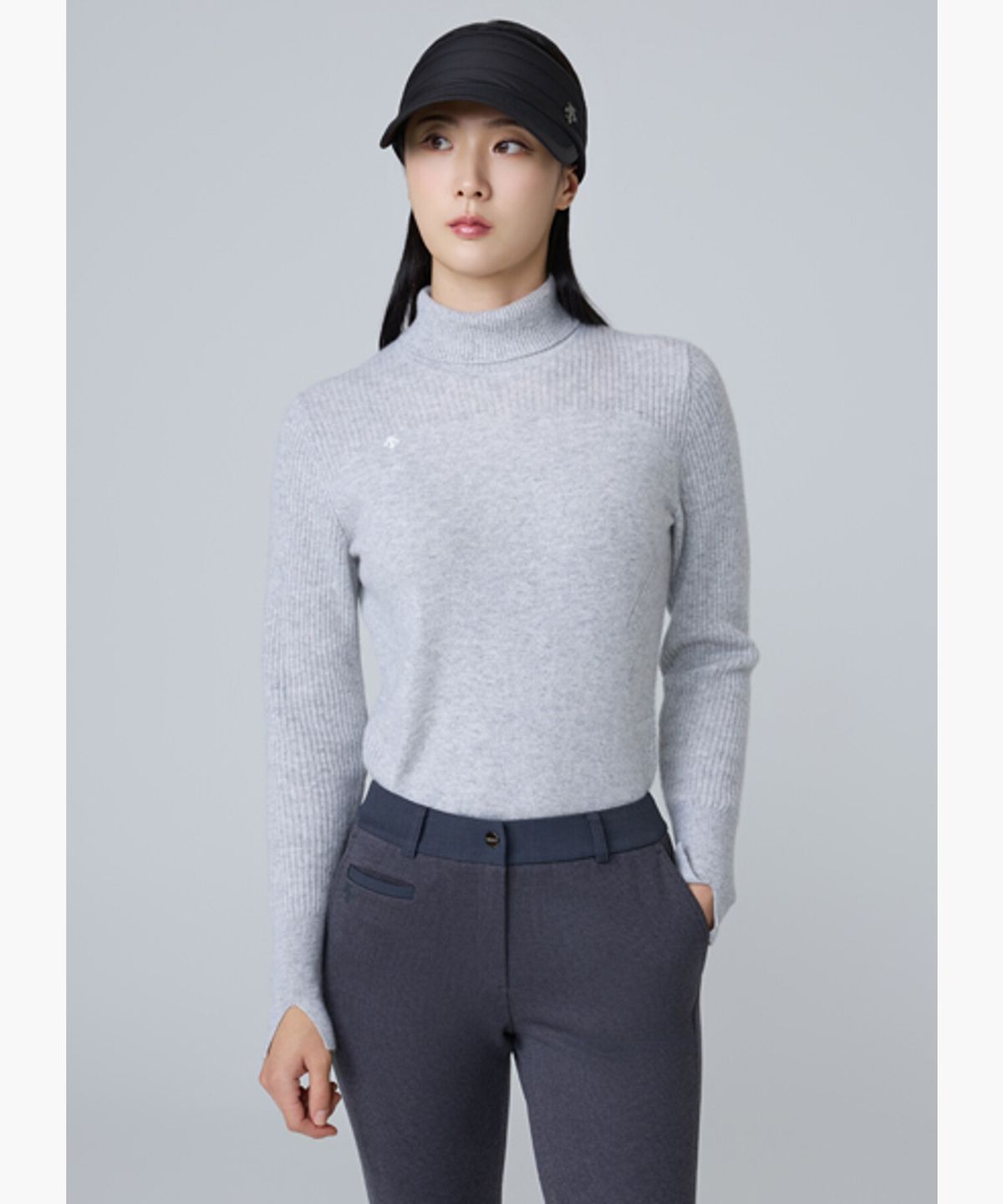 데상트 골프(DESCENTE GOLF) 여성 캐시미어 하이넥 스웨터 (DQ31WFKP9I)