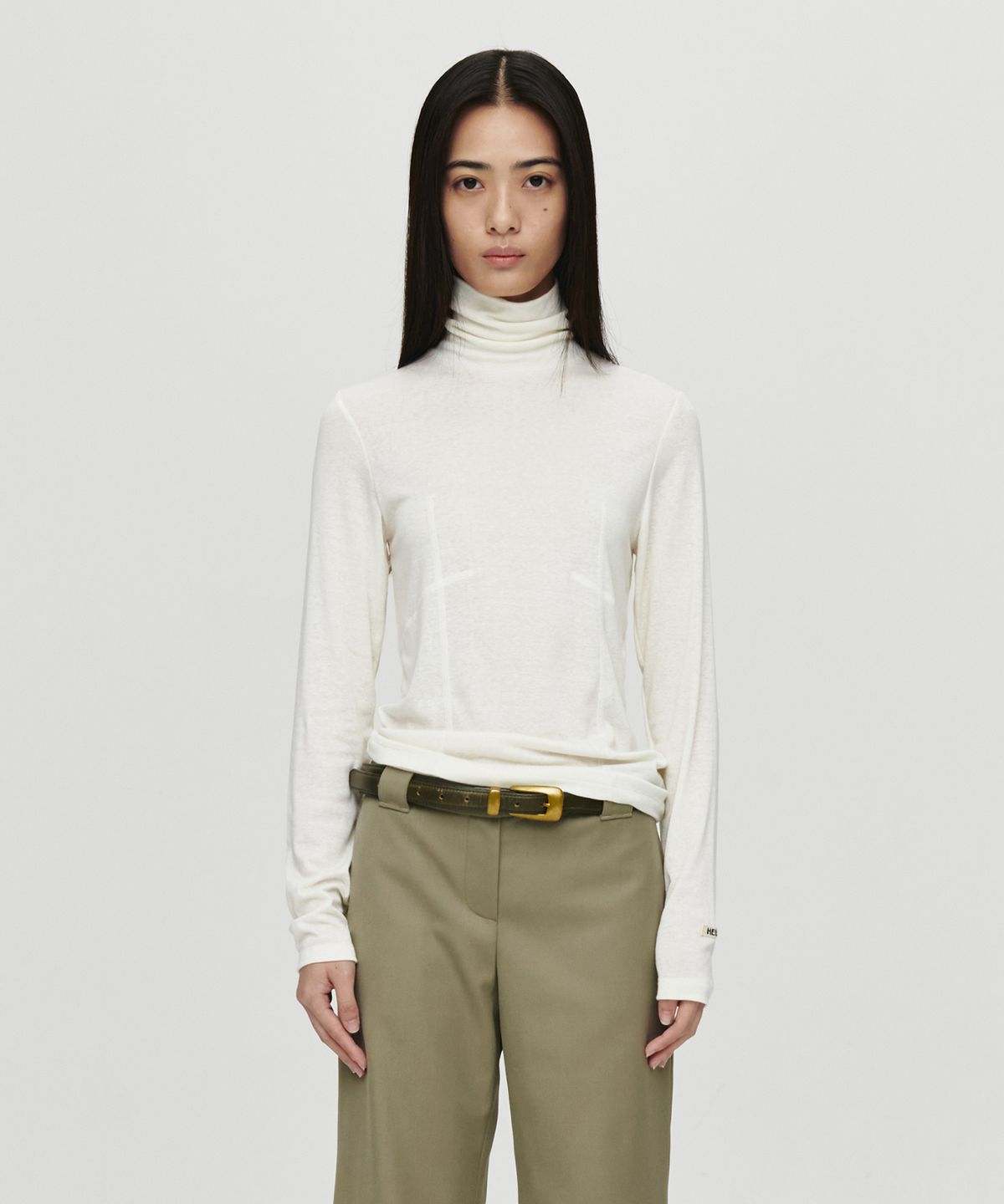 호이테(HEUTE) WOOL LINE TURTLENECK (IVORY)