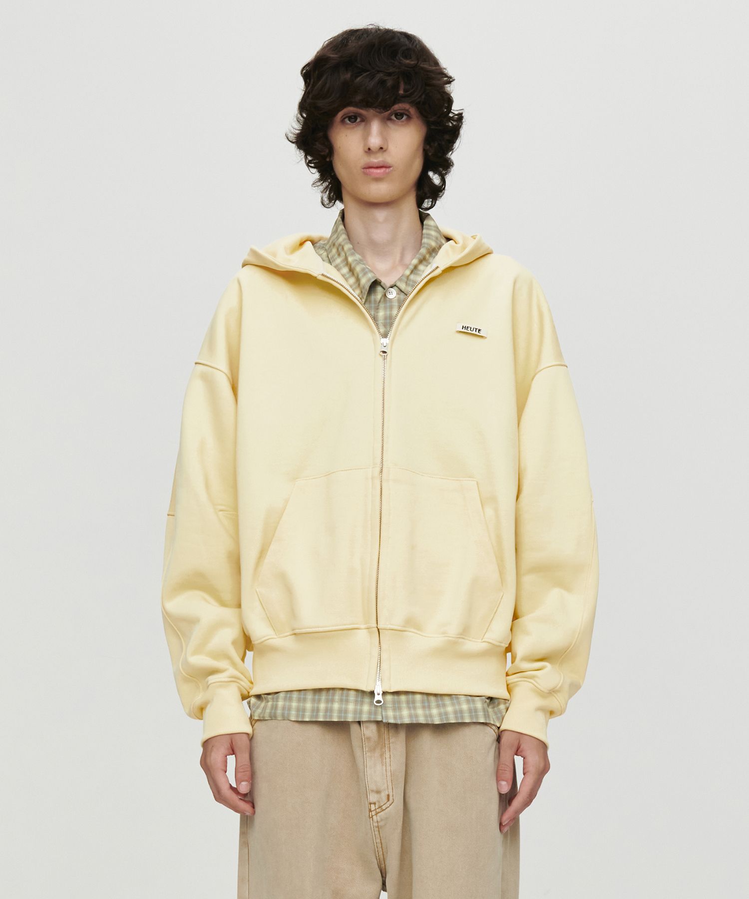 MUSINSA | HEUTE HET SIGNATURE HOODIE ZIP-UP (BUTTER YELLOW)