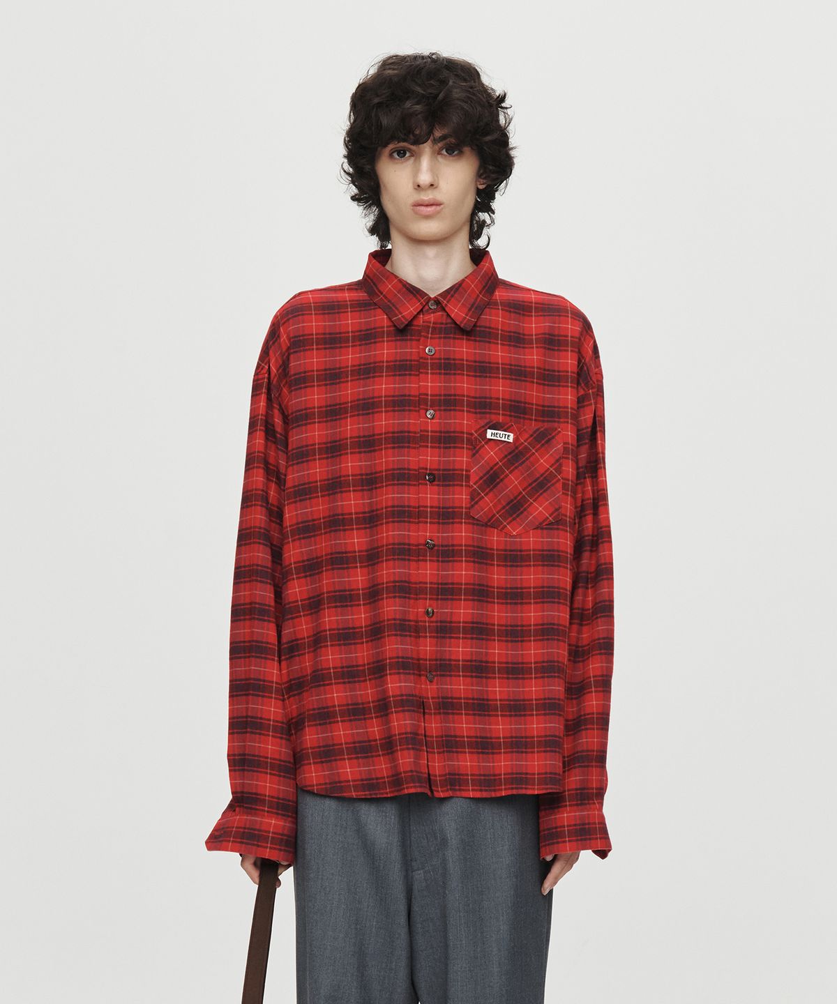 호이테(HEUTE) REGULAR COLLAR MARCO SHIRT (D/RED)