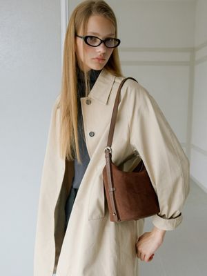 비터 스웨이드 버킷백 OTFH002B