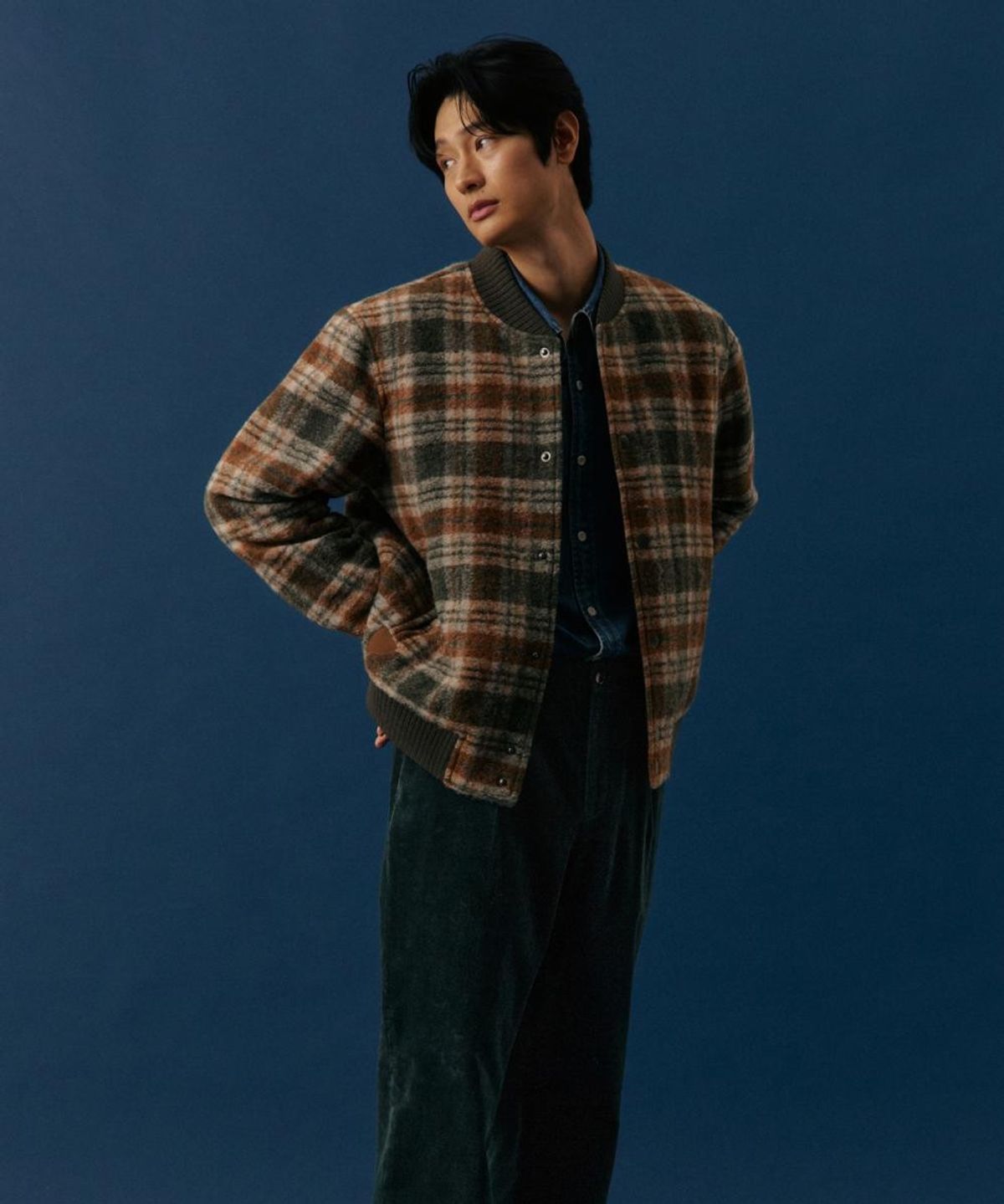 노티그(NOTIG) 방모 체크 패턴 블루종 카키_OLW1JPFI112KK
