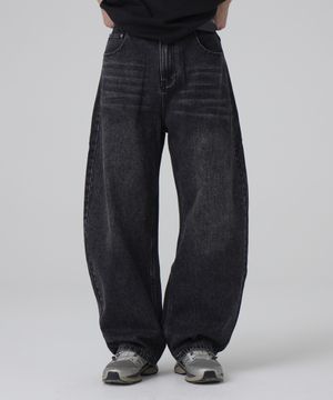 워싱 세미 벌룬핏 데님팬츠 흑청