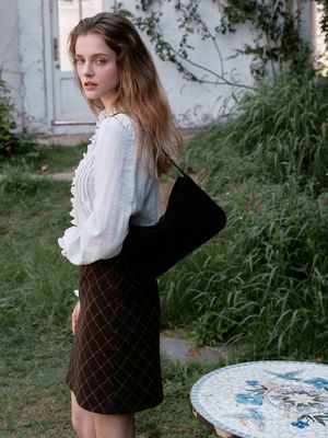 ILIANA suede shoulder bag_BLACK