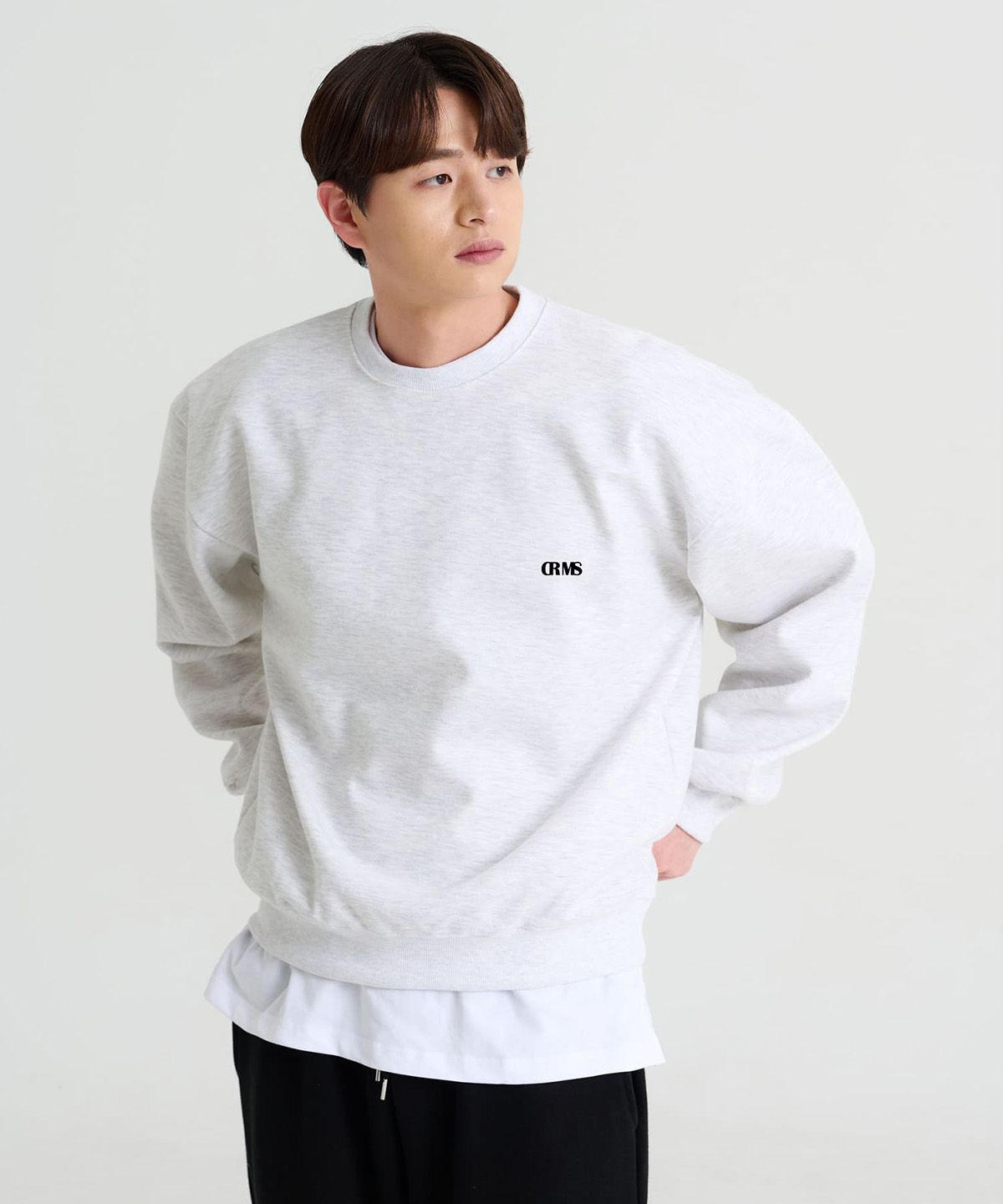 크레드먼스(CREEDMENS) CRMS 스몰 로고 맨투맨 (White melange)