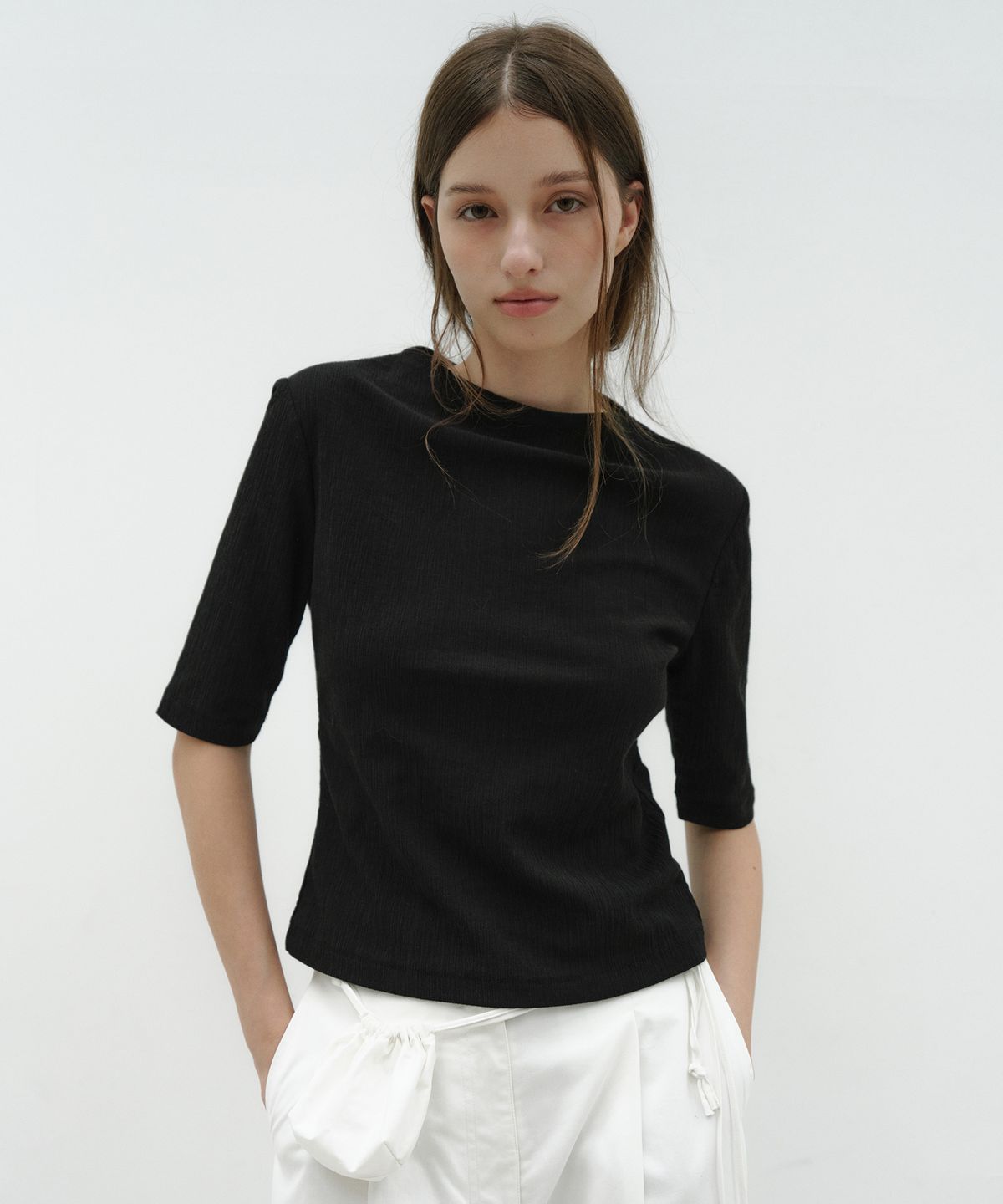 로우타이드(LOW TIDE) PLEATS HALF TOP [BLACK]
