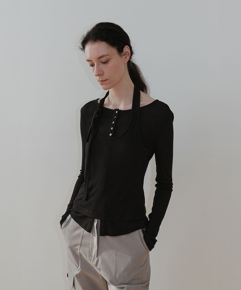LAYERED BUTTON T-SHIRT [BLACK]