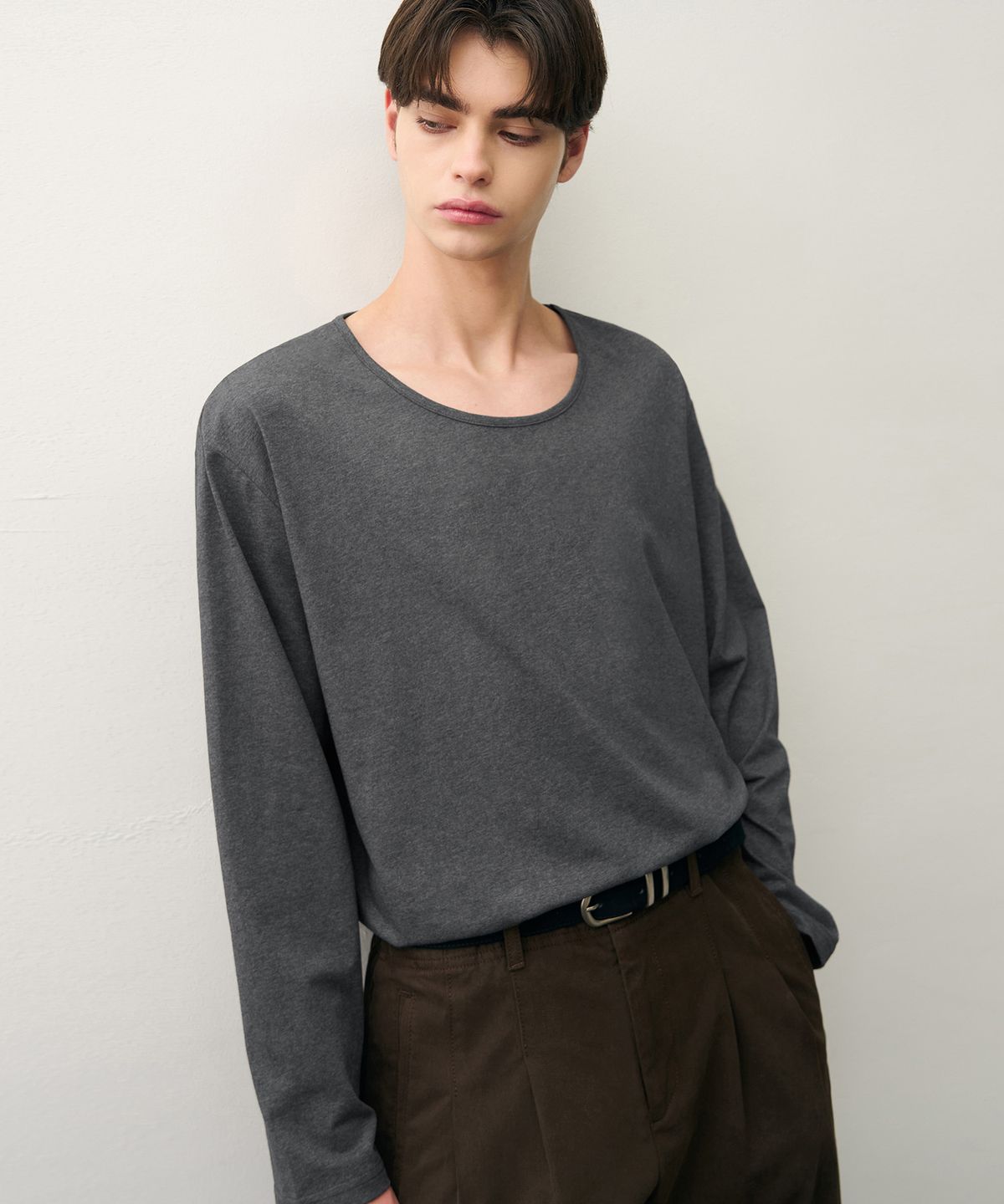 드로우핏(DRAW FIT) 실켓 코튼 U넥 롱슬리브 티셔츠 [M.CHARCOAL]