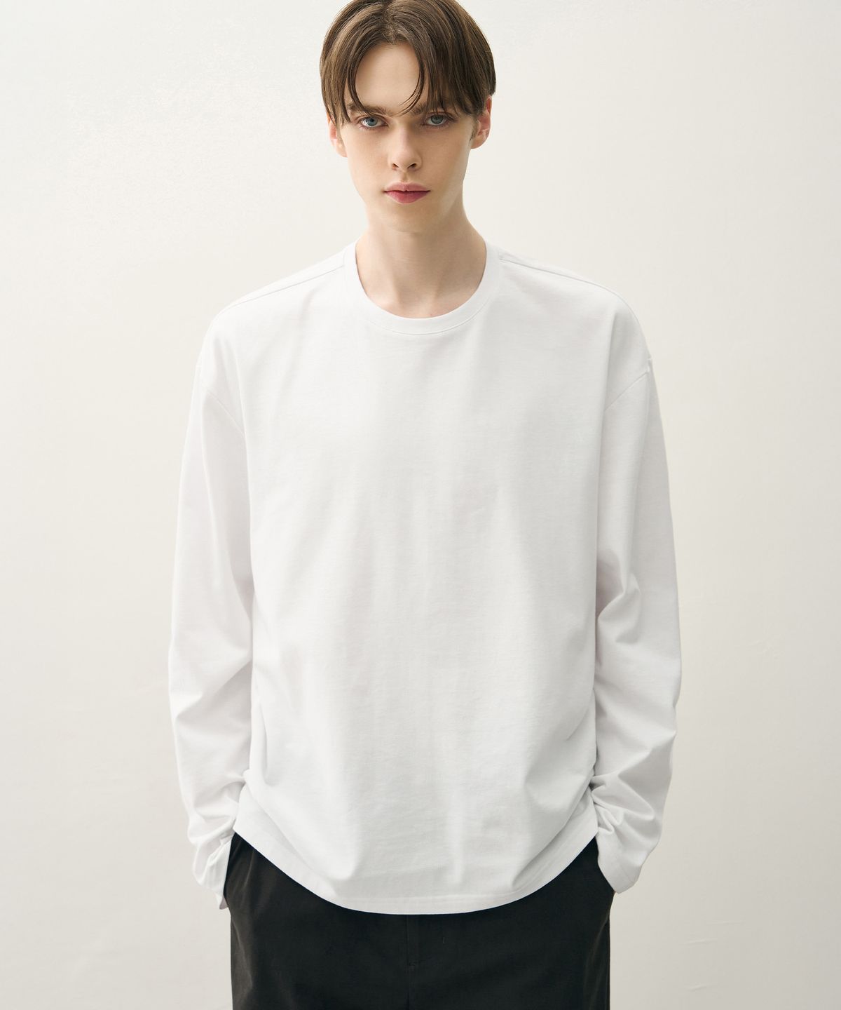 드로우핏(DRAW FIT) 헤일 코튼 크롭 롱슬리브 티셔츠 [WHITE]