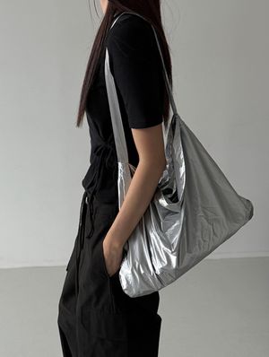 숄더 에코백 글로시 (2colors)