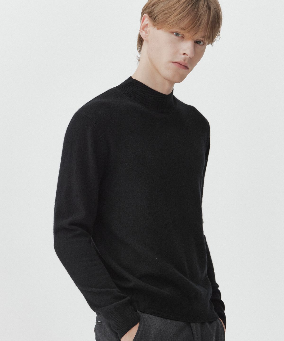 주느세콰(JE NE SAIS QUOI) [Mens] 모크넥 캐시미어 니트_ 블랙