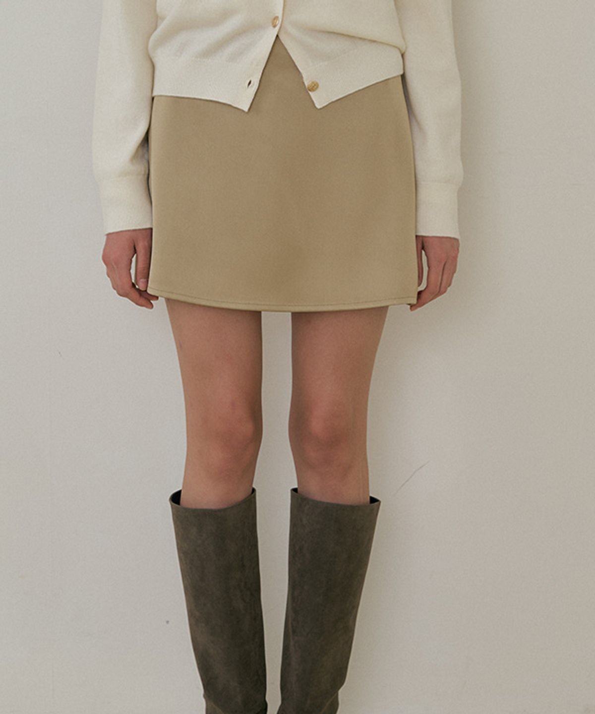 링서울(LINGSEOUL) satin mini skirt-deep beige